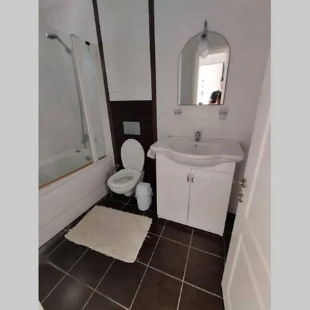 Lejlighed Muekemmel Manzarali Havuzlu 2+1 Bodrum
